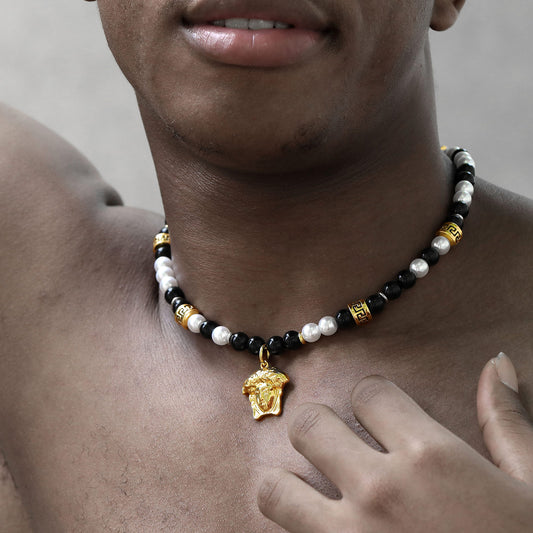 Banshee Black Pearl Necklace in Gold